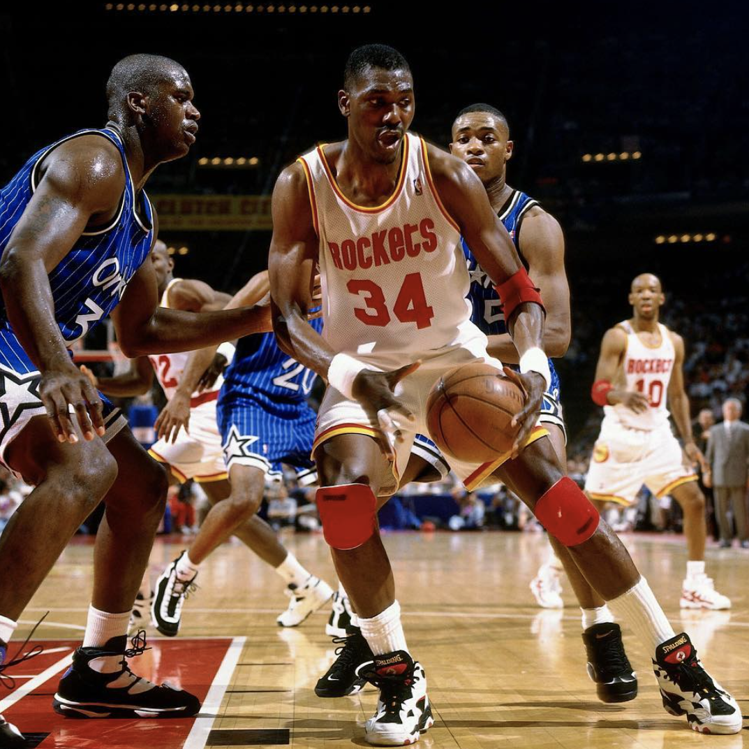 NBA 75: At No. 11, Hakeem Olajuwon used his agility and athleticism to  dominate on the court — and inspire a generation - The Athletic